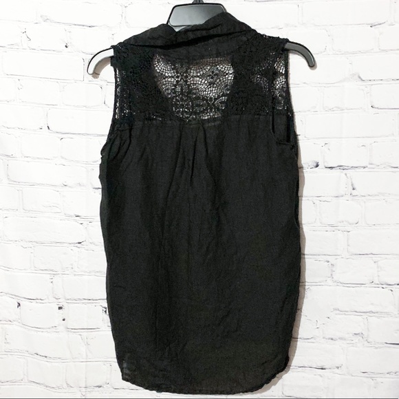 Cut Loose Sleeveless Button Down Lace Detail Shirt - Picture 2 of 5